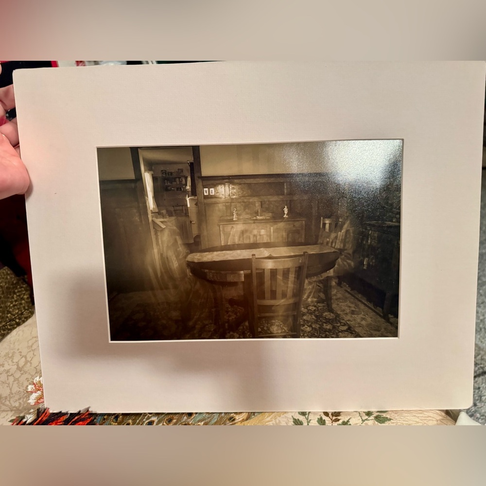Ghostly Image in a 1920’s Haunted Museum - Picture 5 of 8